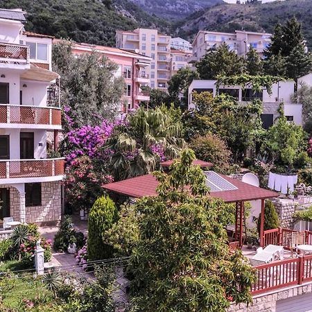 Vila Mila Petrovac المظهر الخارجي الصورة